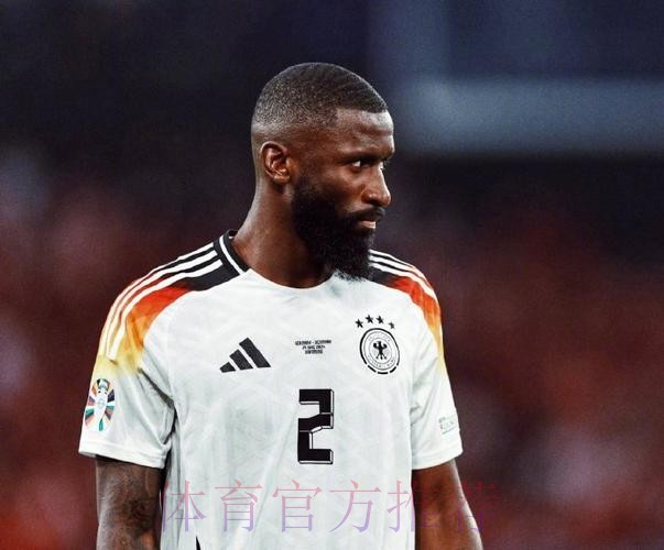 吕迪格:当年因兰帕德想离开切尔西 但不会故意搞他 吕迪格:当年因兰帕德想离开切尔西 但不会故意搞他